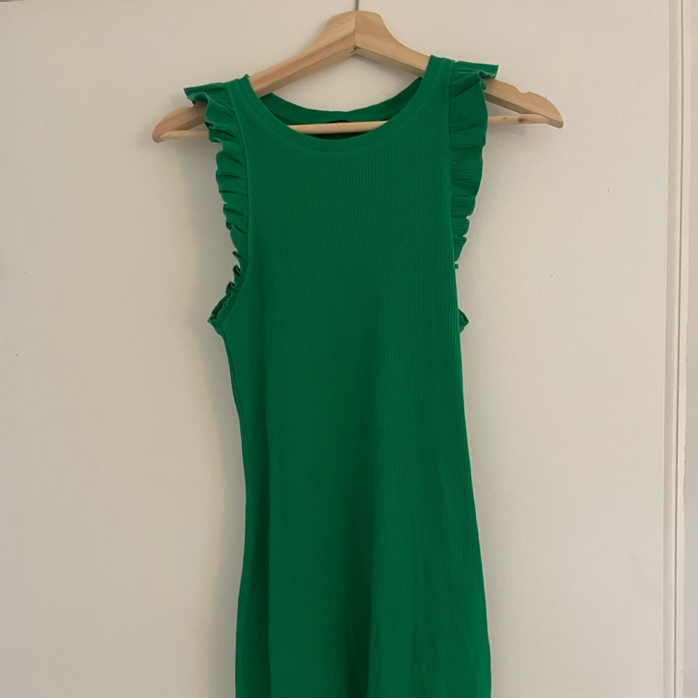 Green Ruffle Midi Dress - Picture 2 of 4